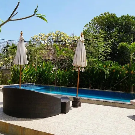 Karang Buncing Villas